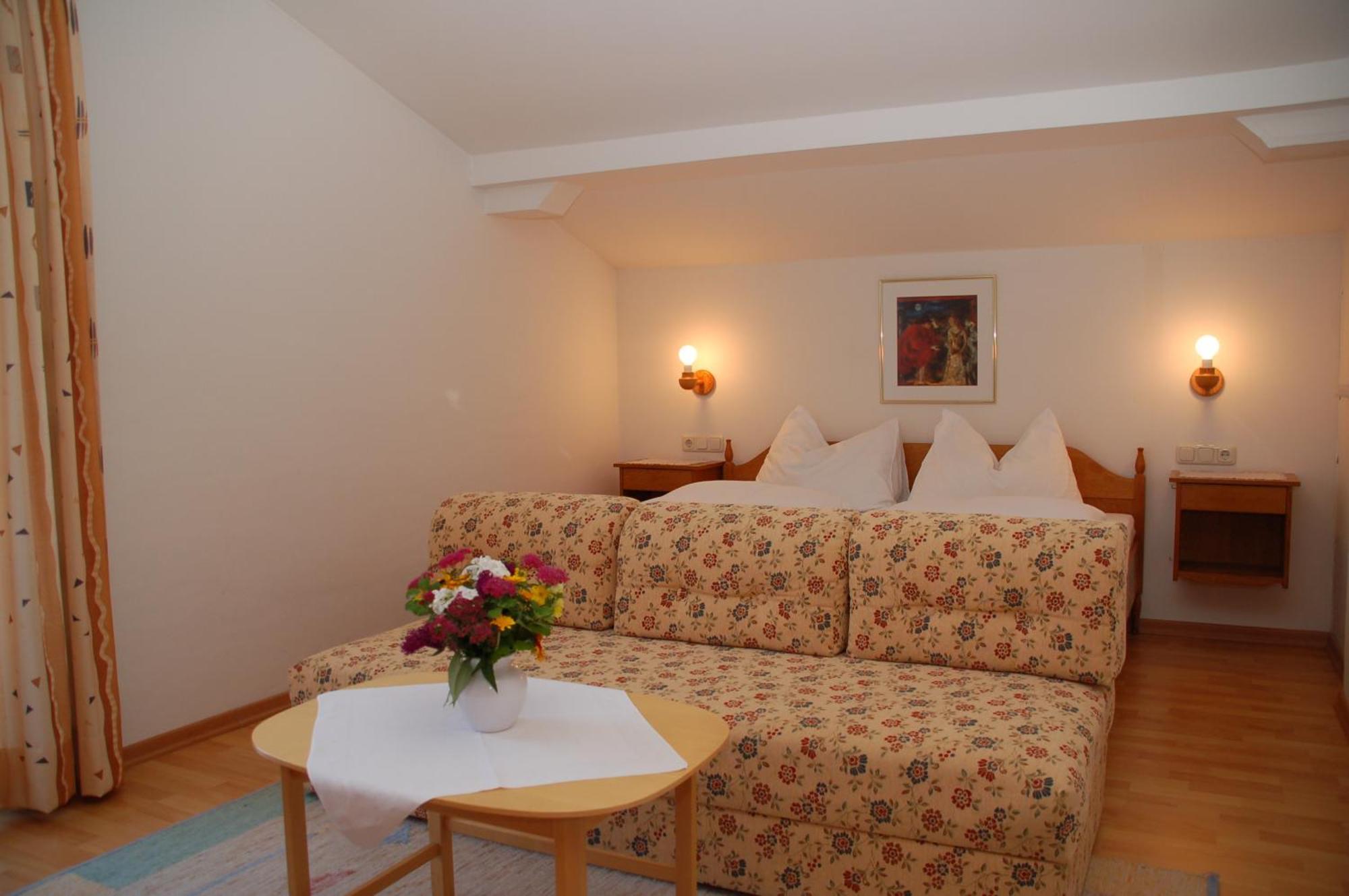 Hotel Rauscher - Das Naturteichparadies Bad Hofgastein Extérieur photo