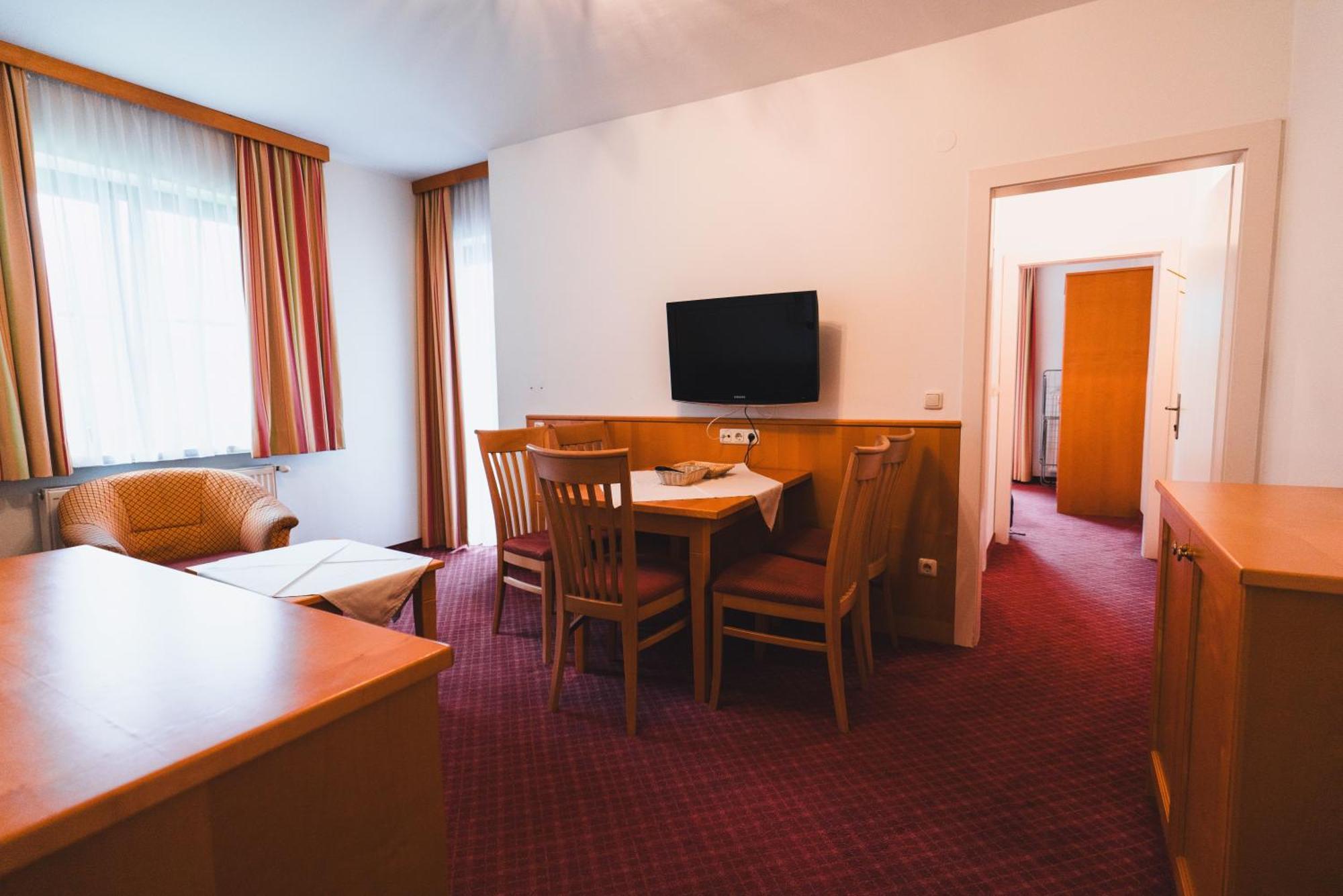 Hotel Rauscher - Das Naturteichparadies Bad Hofgastein Chambre photo