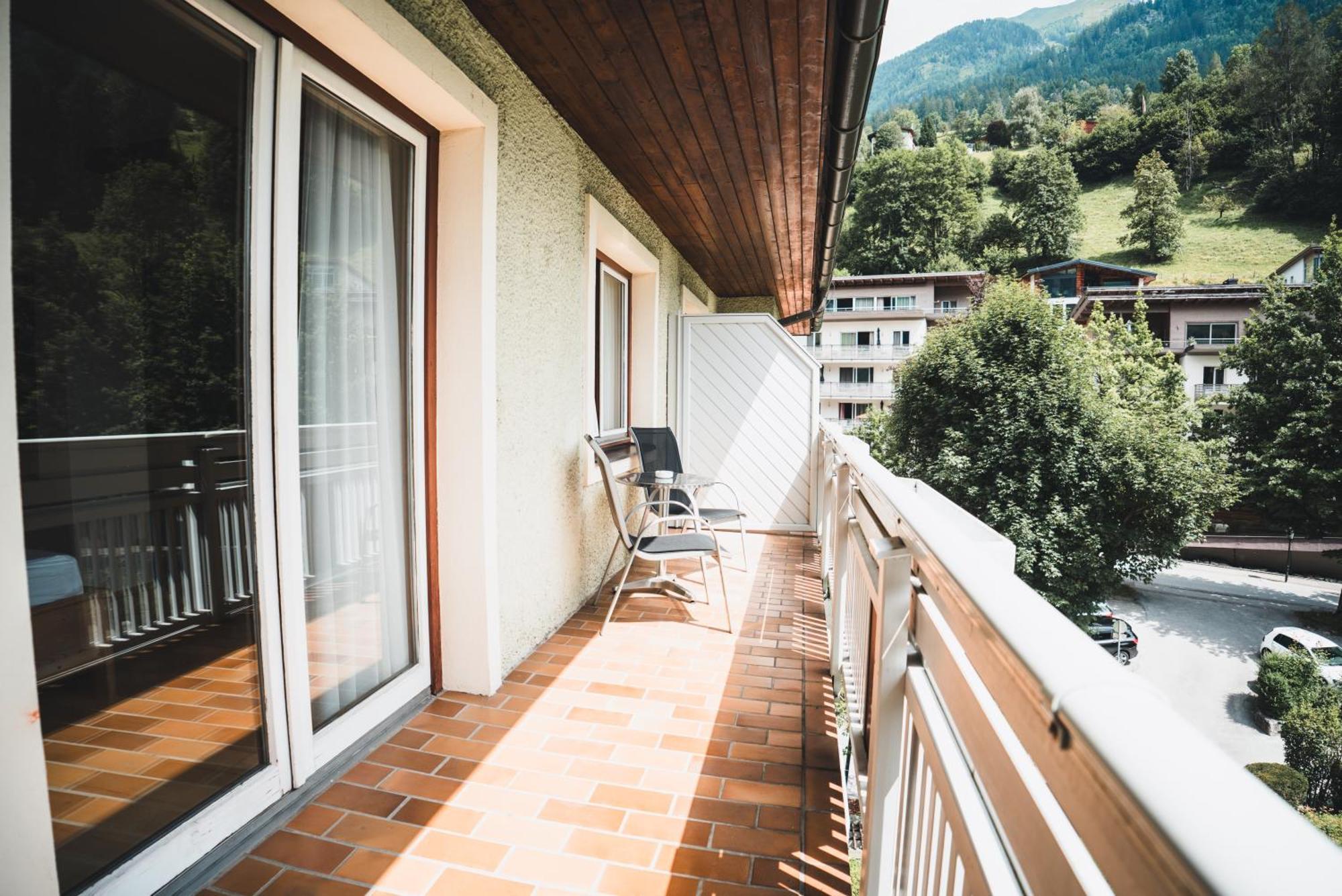 Hotel Rauscher - Das Naturteichparadies Bad Hofgastein Extérieur photo