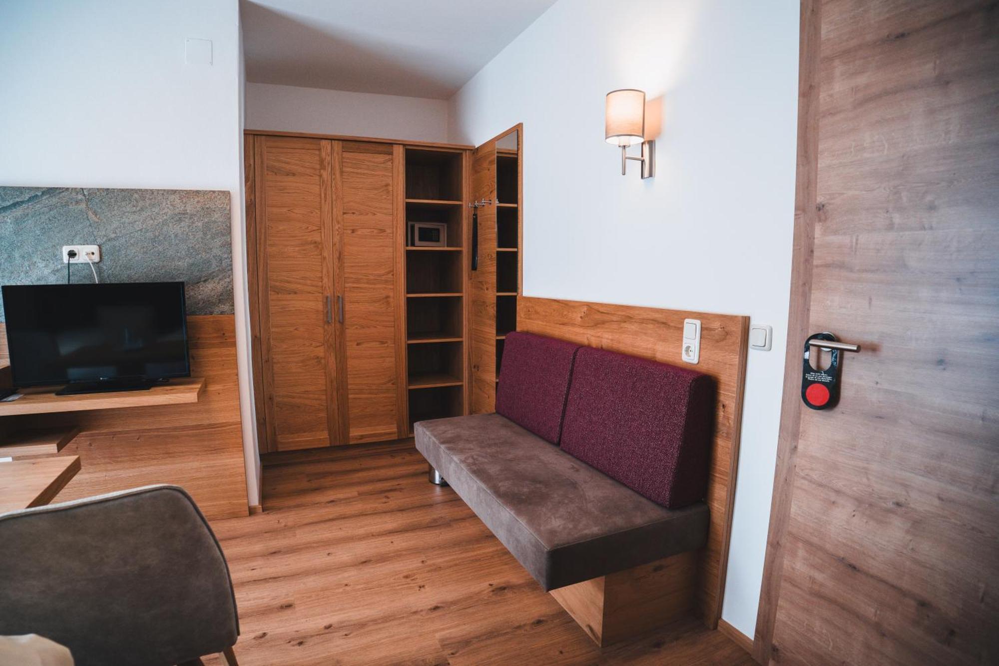 Hotel Rauscher - Das Naturteichparadies Bad Hofgastein Extérieur photo