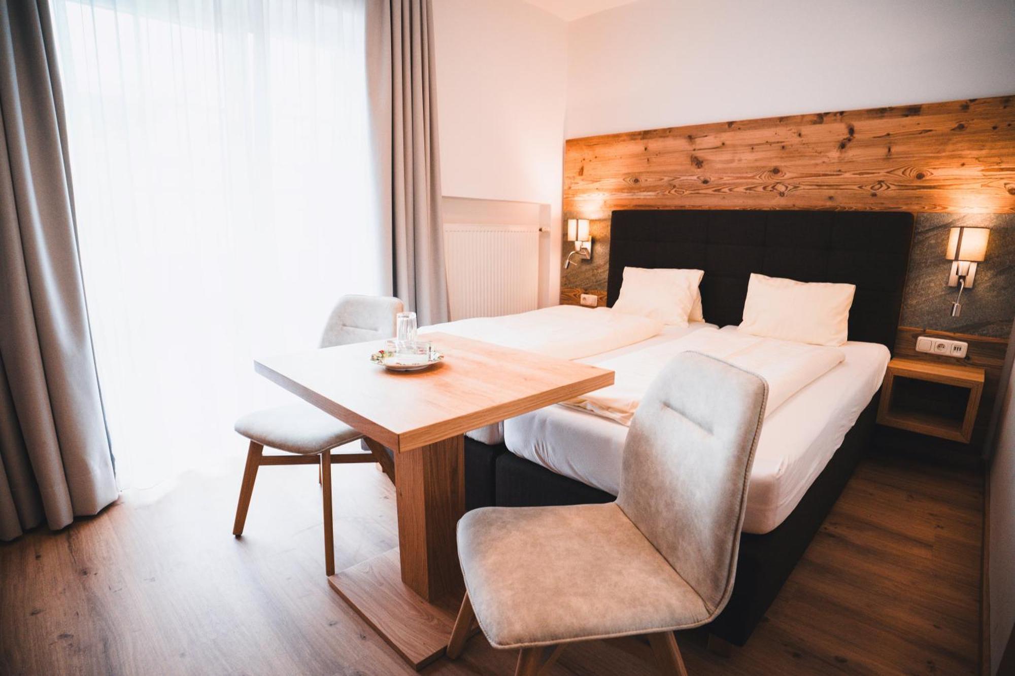 Hotel Rauscher - Das Naturteichparadies Bad Hofgastein Extérieur photo